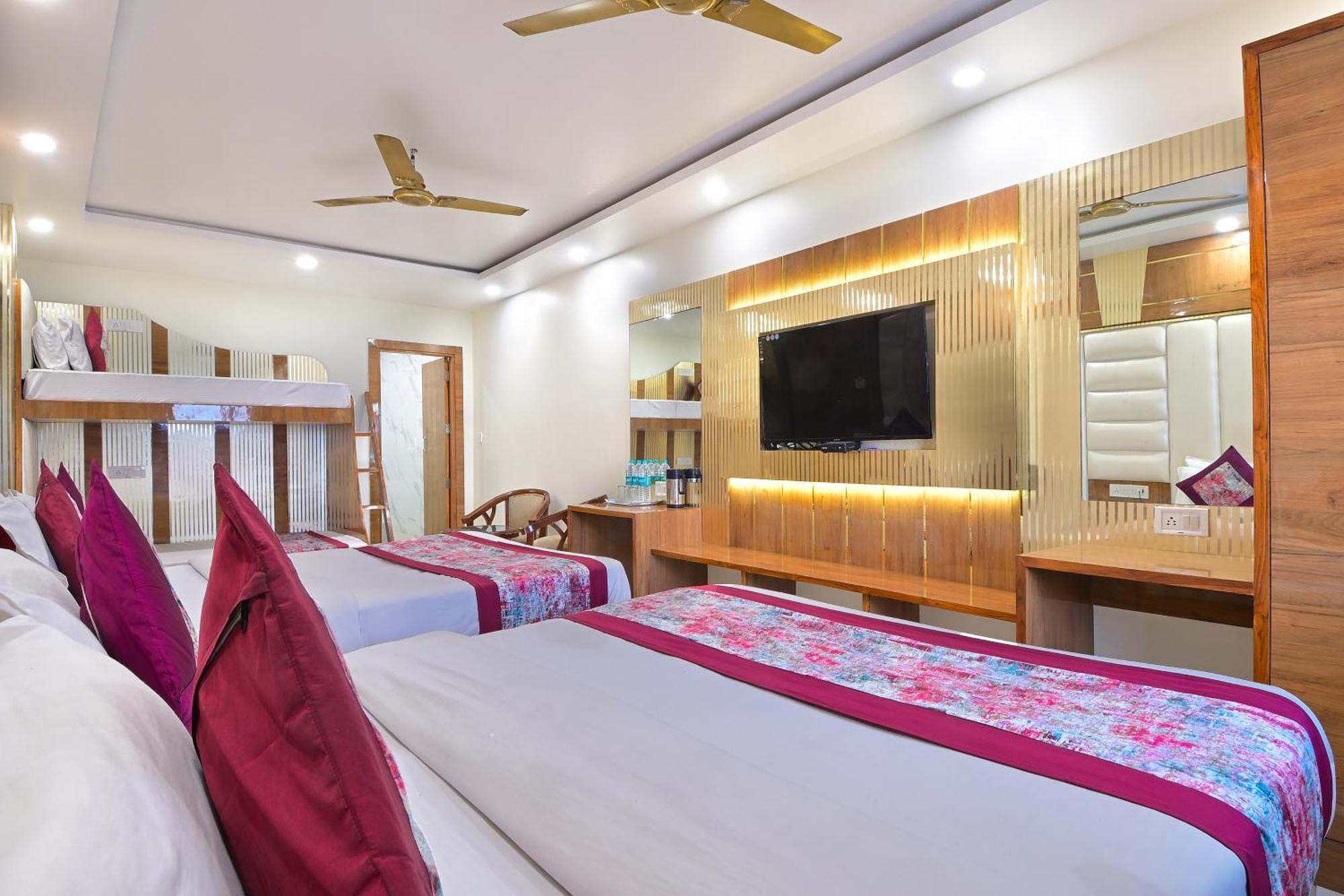 Hotel Glow Inn Paharganj-3 Mins Walk From New Delhi Railway Station Екстериор снимка