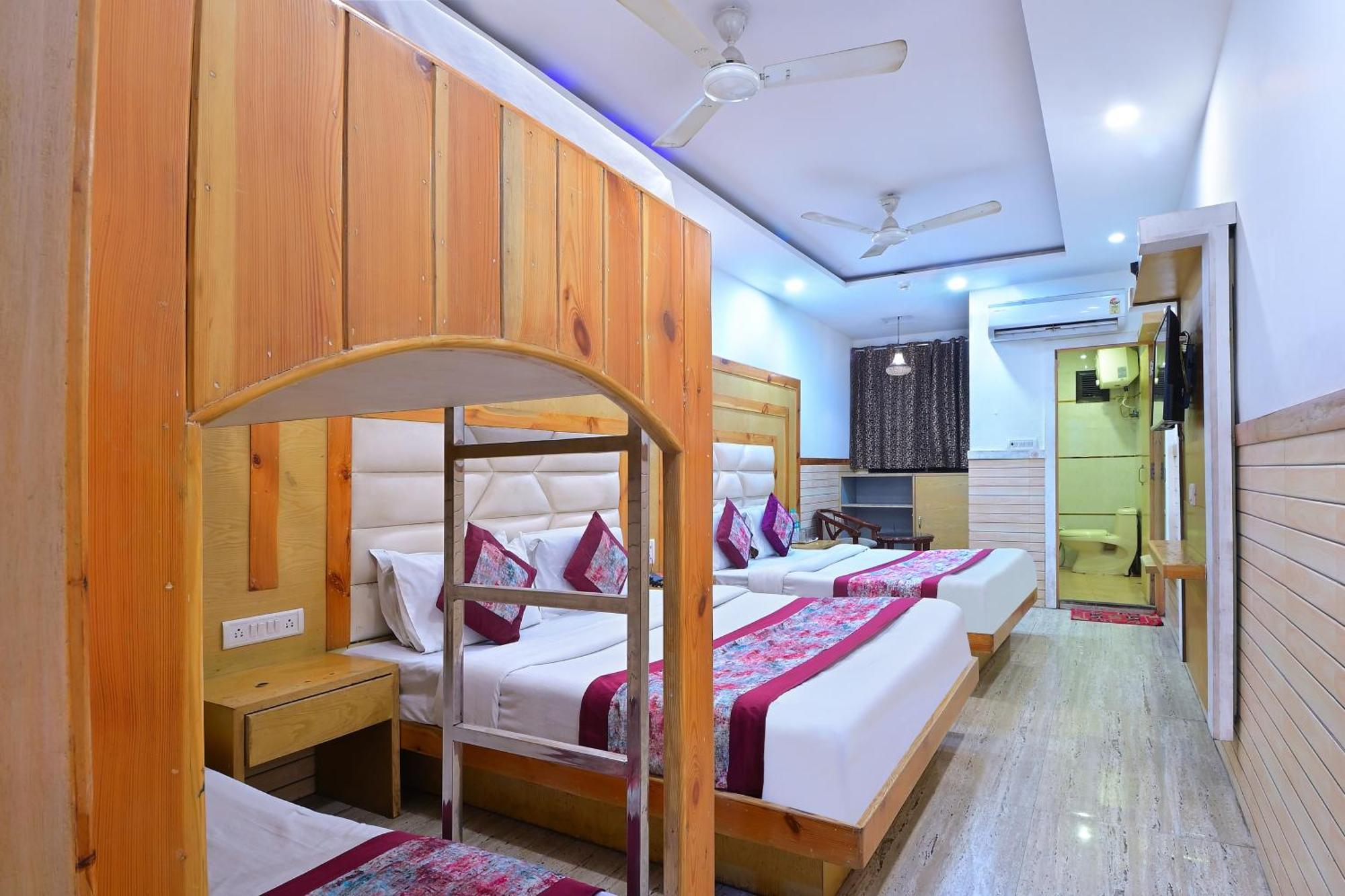 Hotel Glow Inn Paharganj-3 Mins Walk From New Delhi Railway Station Екстериор снимка