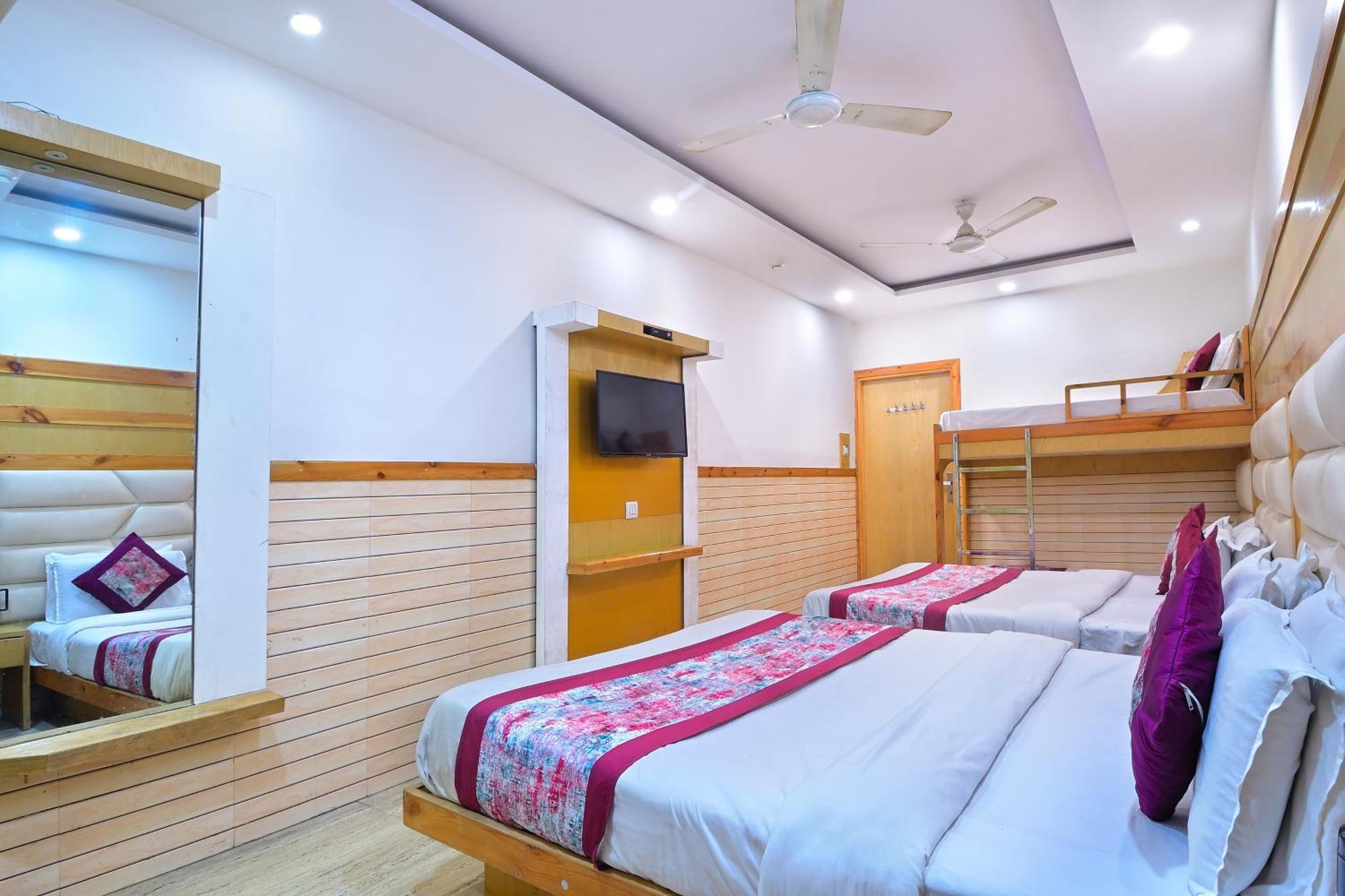 Hotel Glow Inn Paharganj-3 Mins Walk From New Delhi Railway Station Екстериор снимка